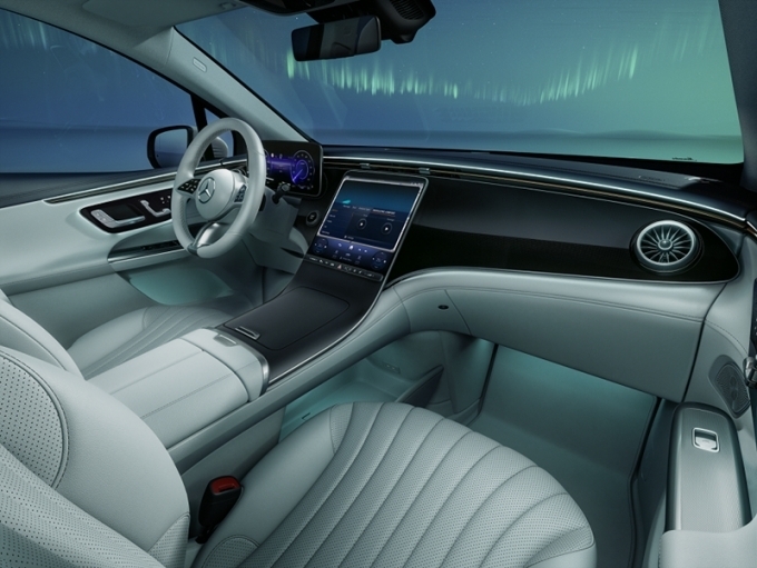더 뉴 EQE SUV 인테리어