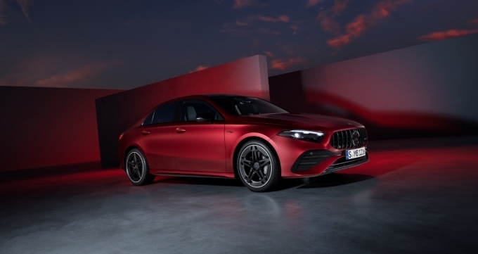 더 뉴 메르세데스-AMG A 35 S 4MATIC 세단