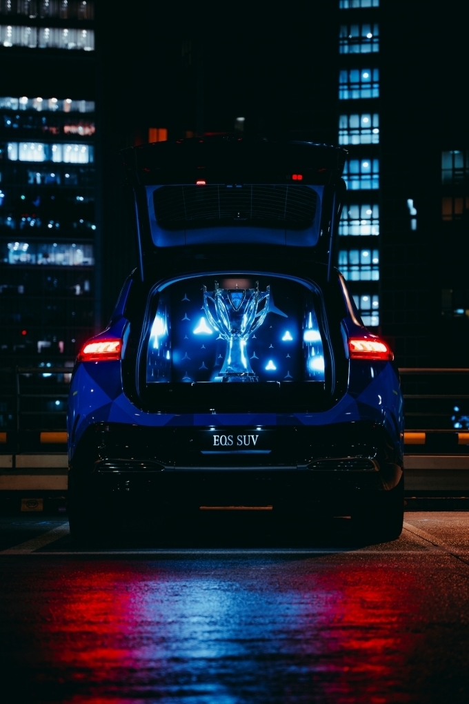 메르세데스-벤츠 EQS SUV