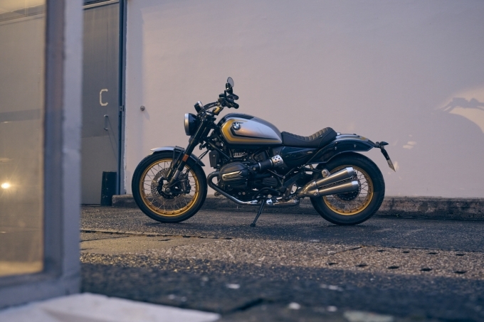 BMW R 12