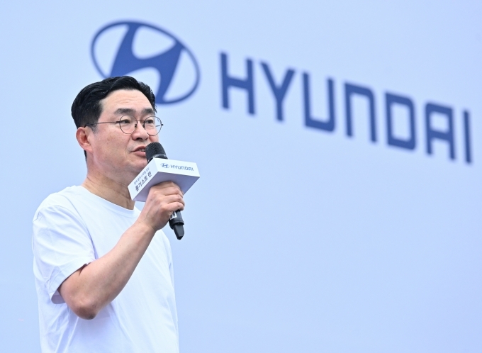 현대차 국내사업본부장 정유석 부사장이 소감을 밝히고 있다.