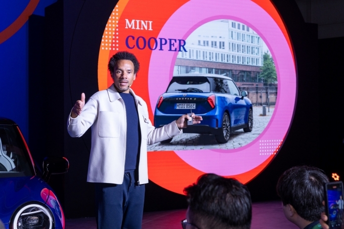 올리버 하일머 MINI 디자인 및 선행 디자인 총괄