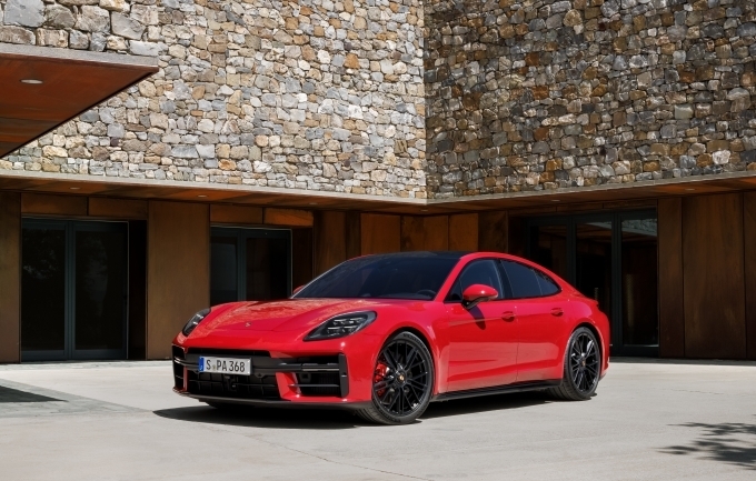 파나메라 GTS