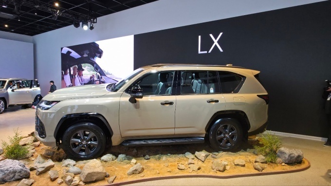 렉서스 플래그십 SUV ‘디 올 뉴 LX 700h’ 5인승 오버트레일