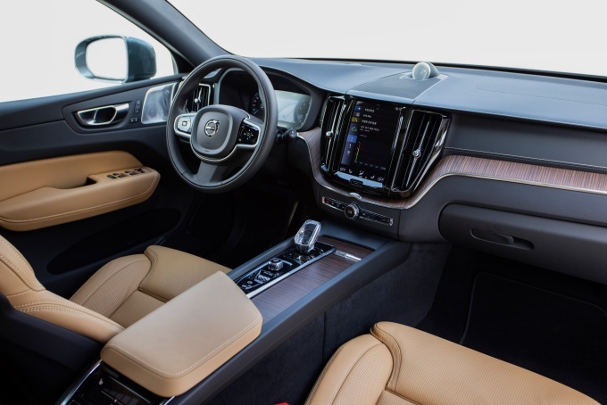 볼보자동차 XC60 B6 AWD 인스크립션 인테리어
