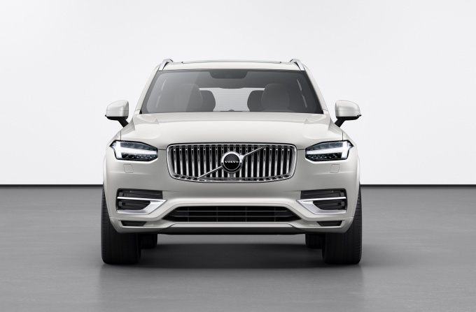 볼보 XC90 B6 AWD 인스크립션