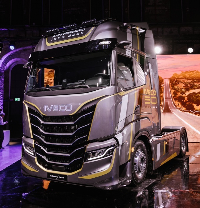 IVECO S-Way Limited Edition Anniversario