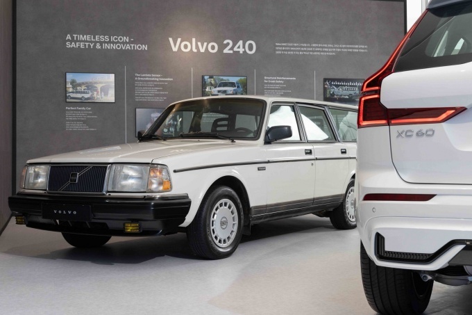 신형 XC60 & 240