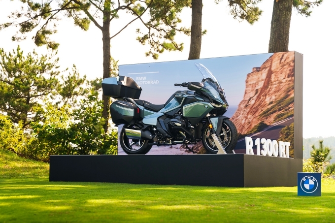 BMW 레이디스 챔피언십 2025, 3번홀 전시 R 1300 RT