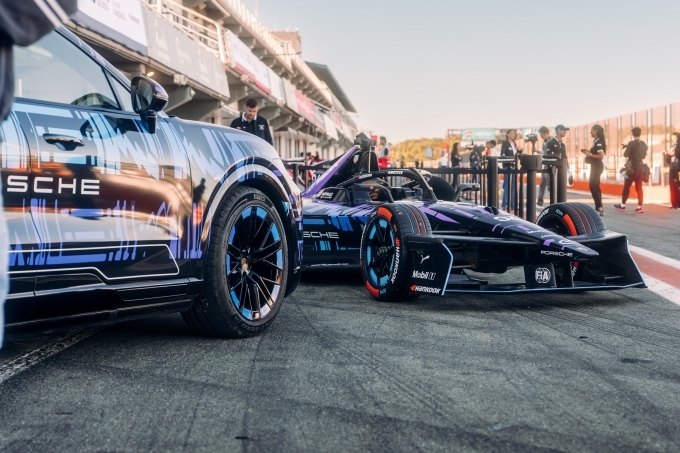 포르쉐 99X 일렉트릭 및 카이엔 일렉트릭 프로토타입