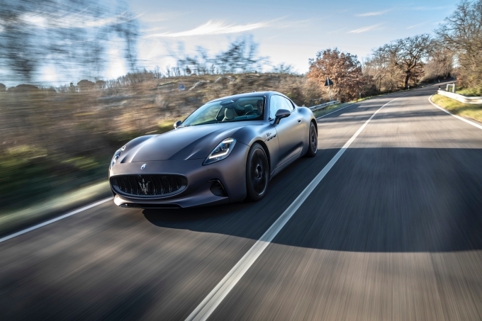 마세라티 순수 전기 고성능 GT 그란투리스모 폴고레