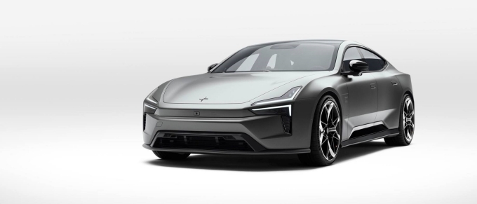 폴스타 5 퍼포먼스 그랜드 투어러