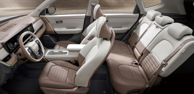 디 올 뉴 셀토스 실내