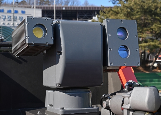 AI 기반 소프트웨어로 시야 확보가 가능한 AI 시야 개선 카메라